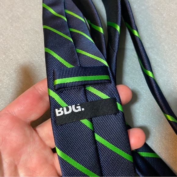 BDG by Urban Outfitters Striped Tie - Picture 3 of 7